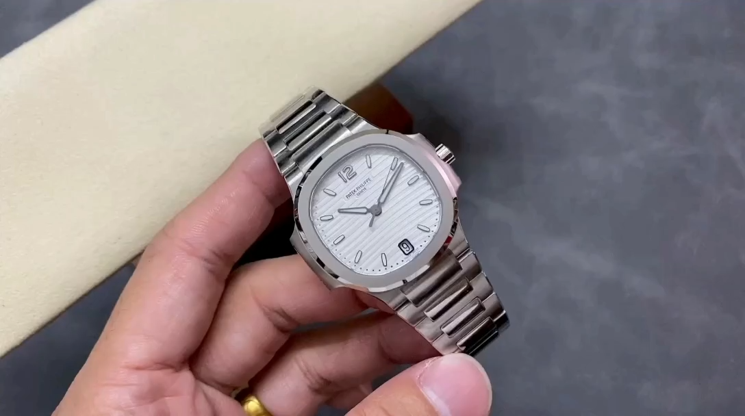 【Super Clone】Patek Philippe Ladies Nautilus Stainless Steel 7118 1A 010
