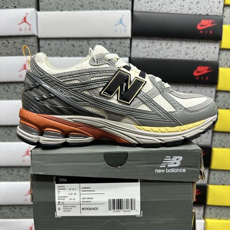 New Balance 1906 Sneakers