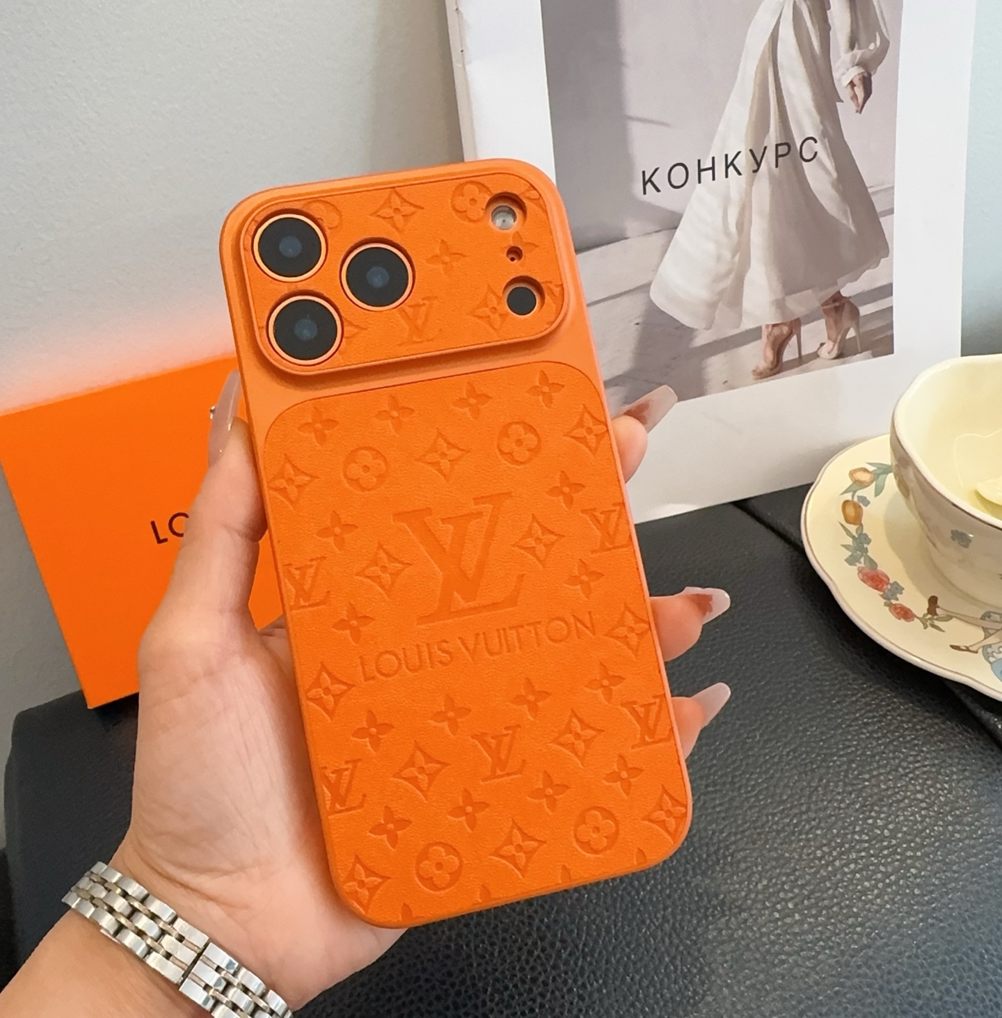 Louis Vuitton Embossed Monogram Full Cover Luxury Phone Case