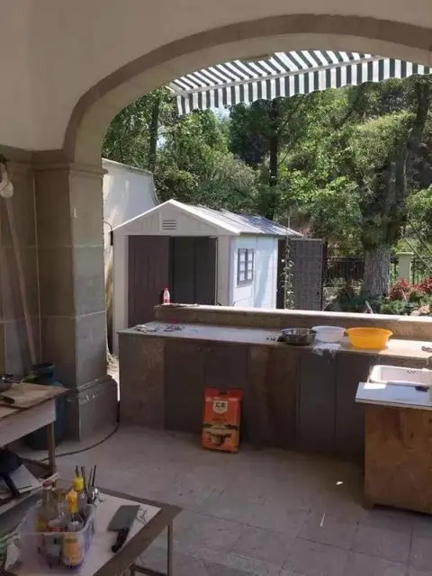 Outdoor garden storage tool room