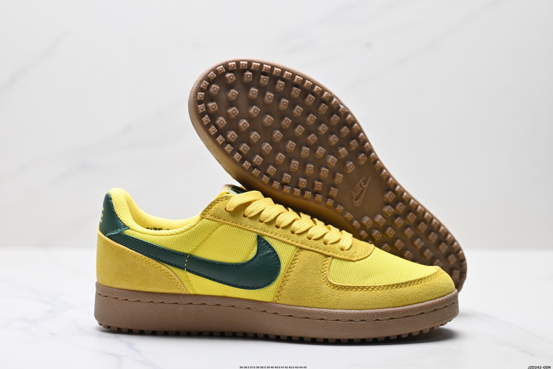 Nike Field General 82