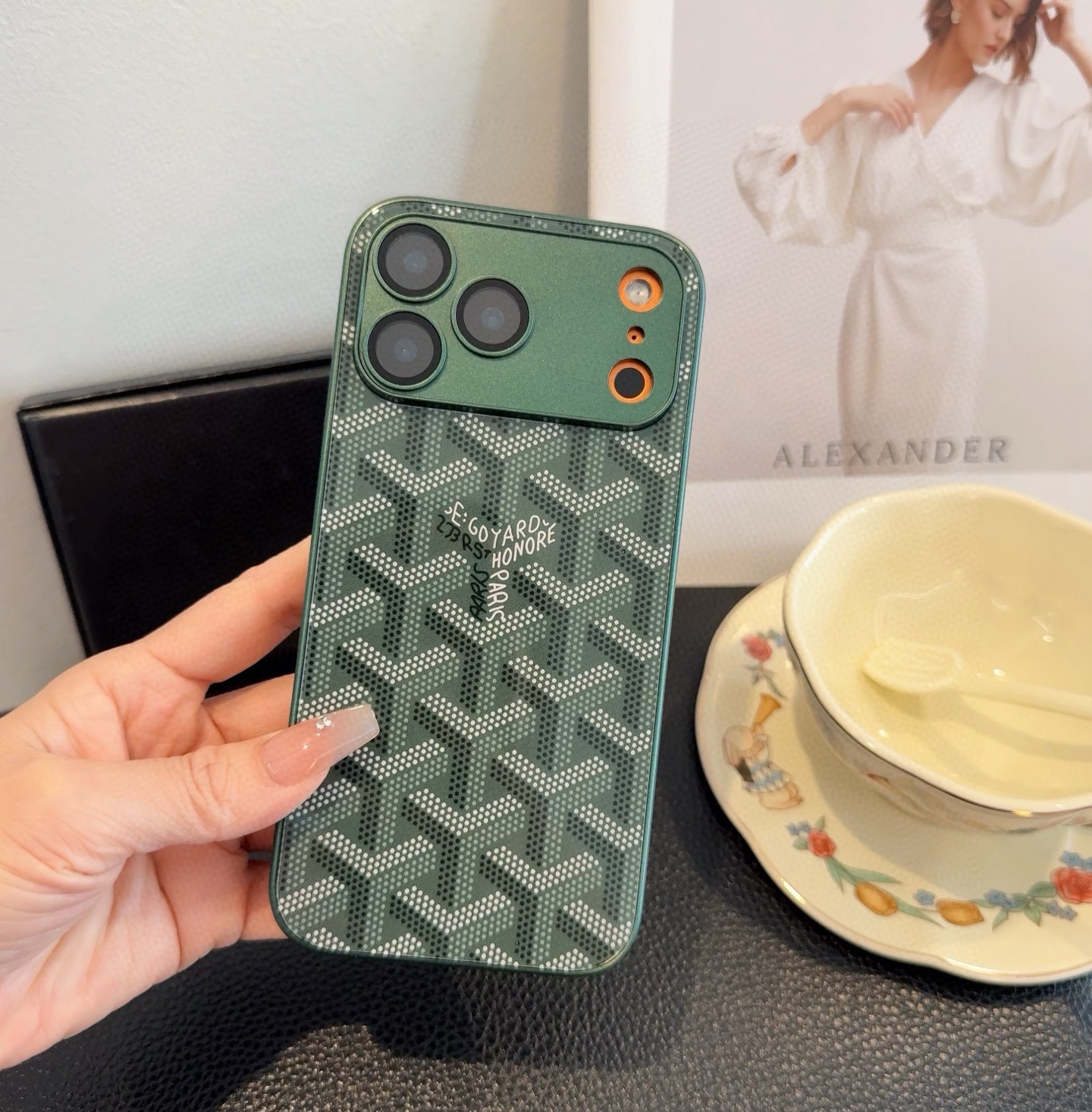 Goyard Classic Monogram Full Coverage Lens Frame Ultra Slim Luxury Phone Case