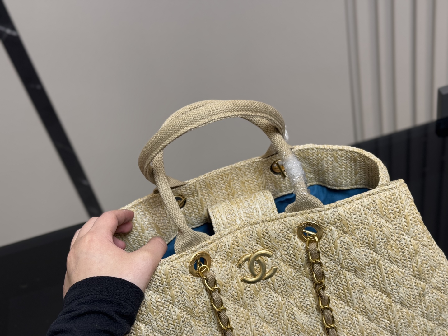 Chanel straw shopping bag