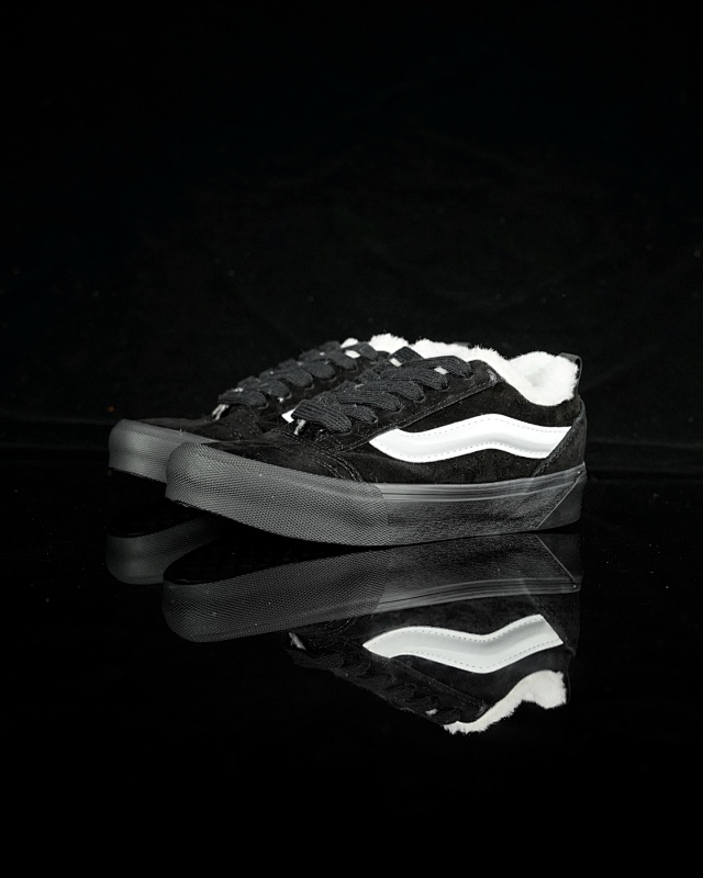 Vans Knu Skool Triple Black Fleece Chunky Sneakers