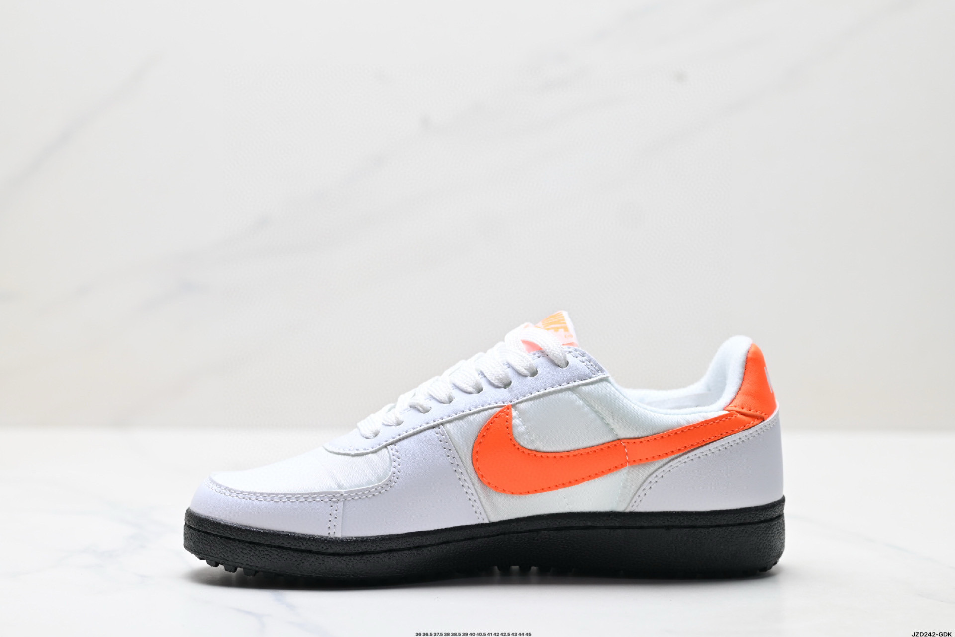 Nike Field General 82