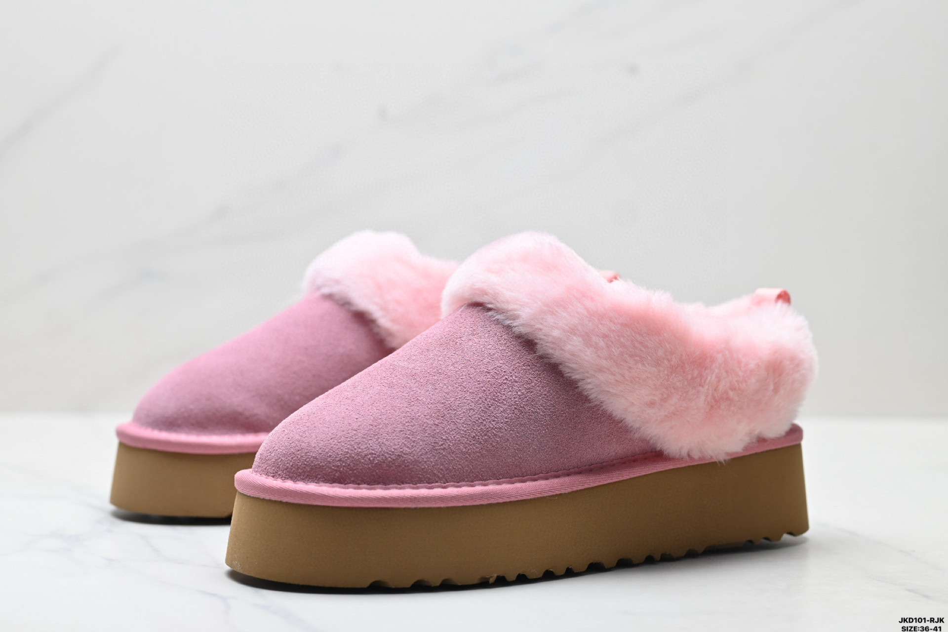 UGG Classic Clear Mini Detail 16