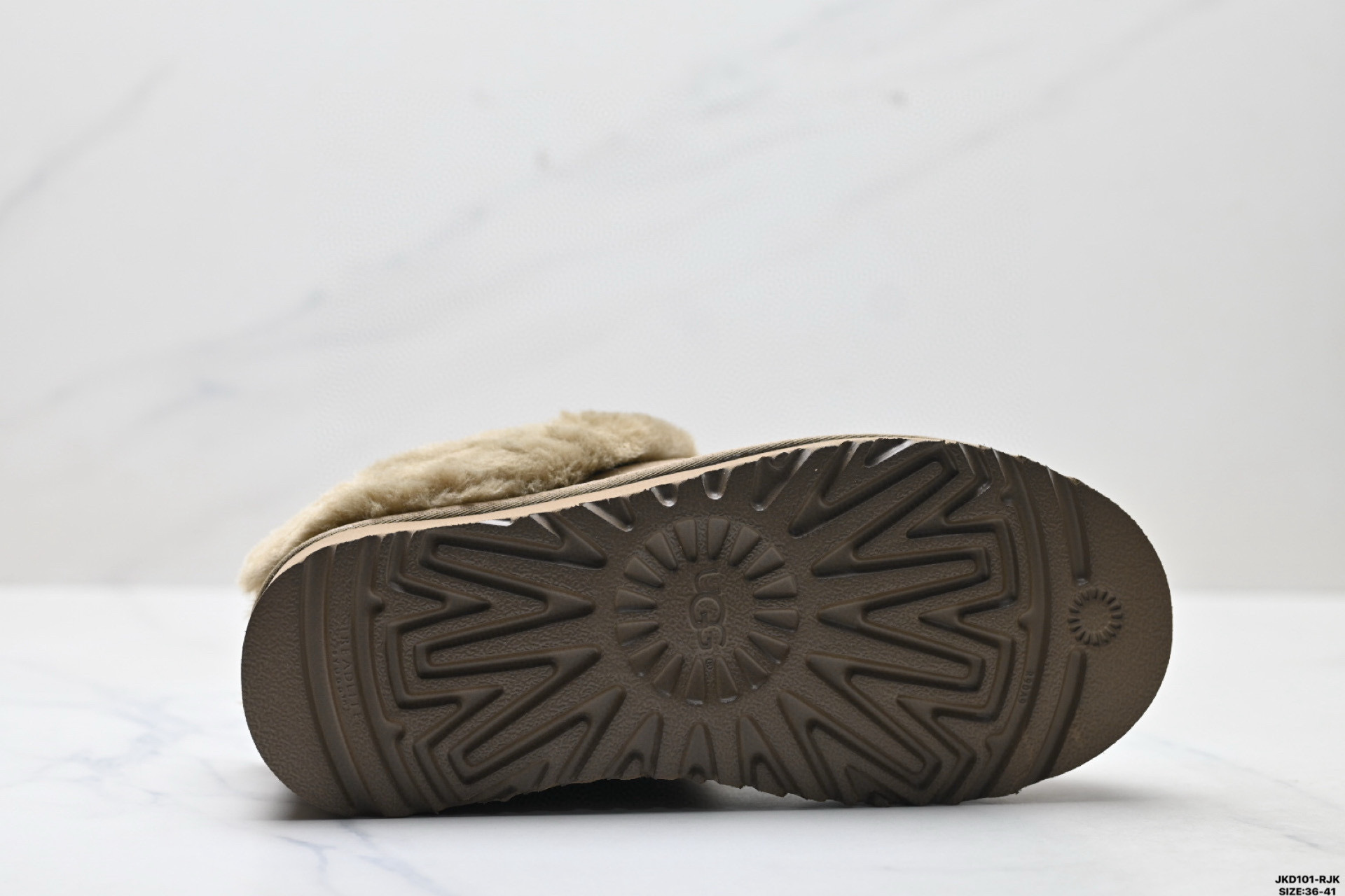 UGG Classic Clear Mini Detail 11