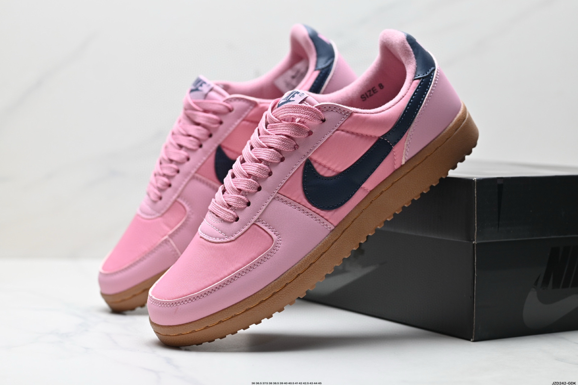 Nike Field General 82
