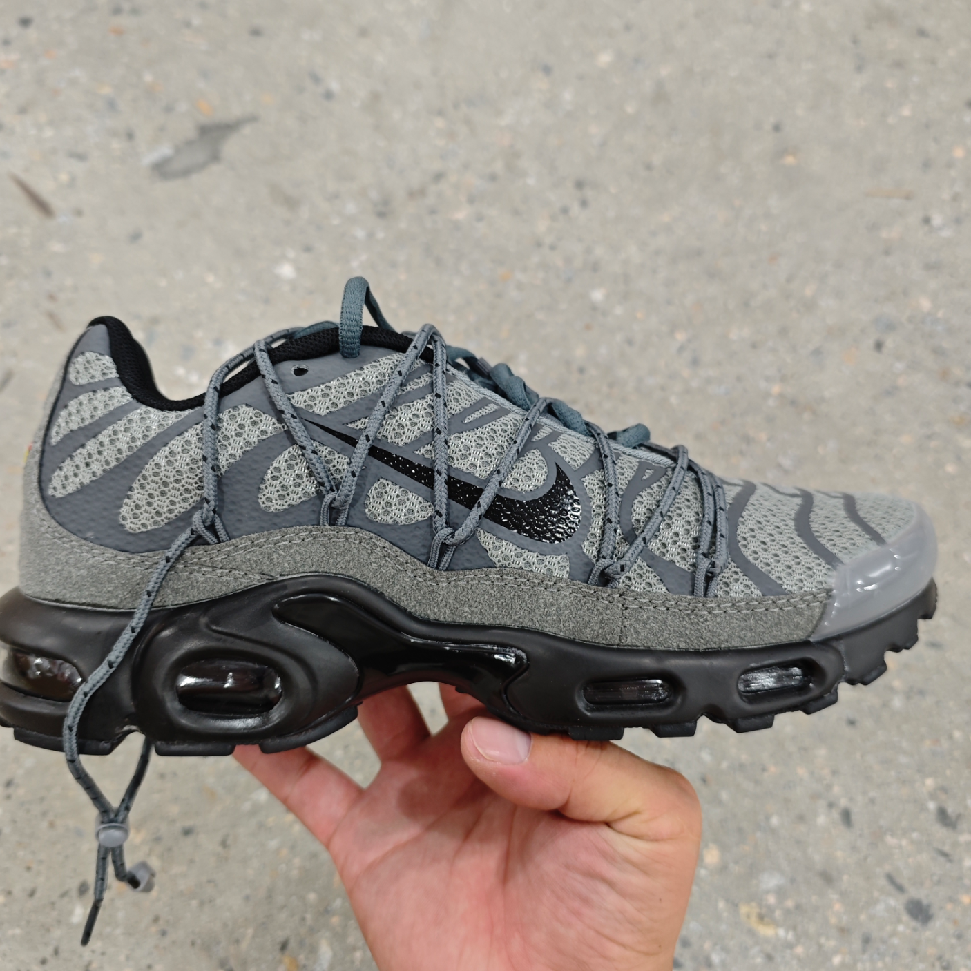 Air Max Plus 6