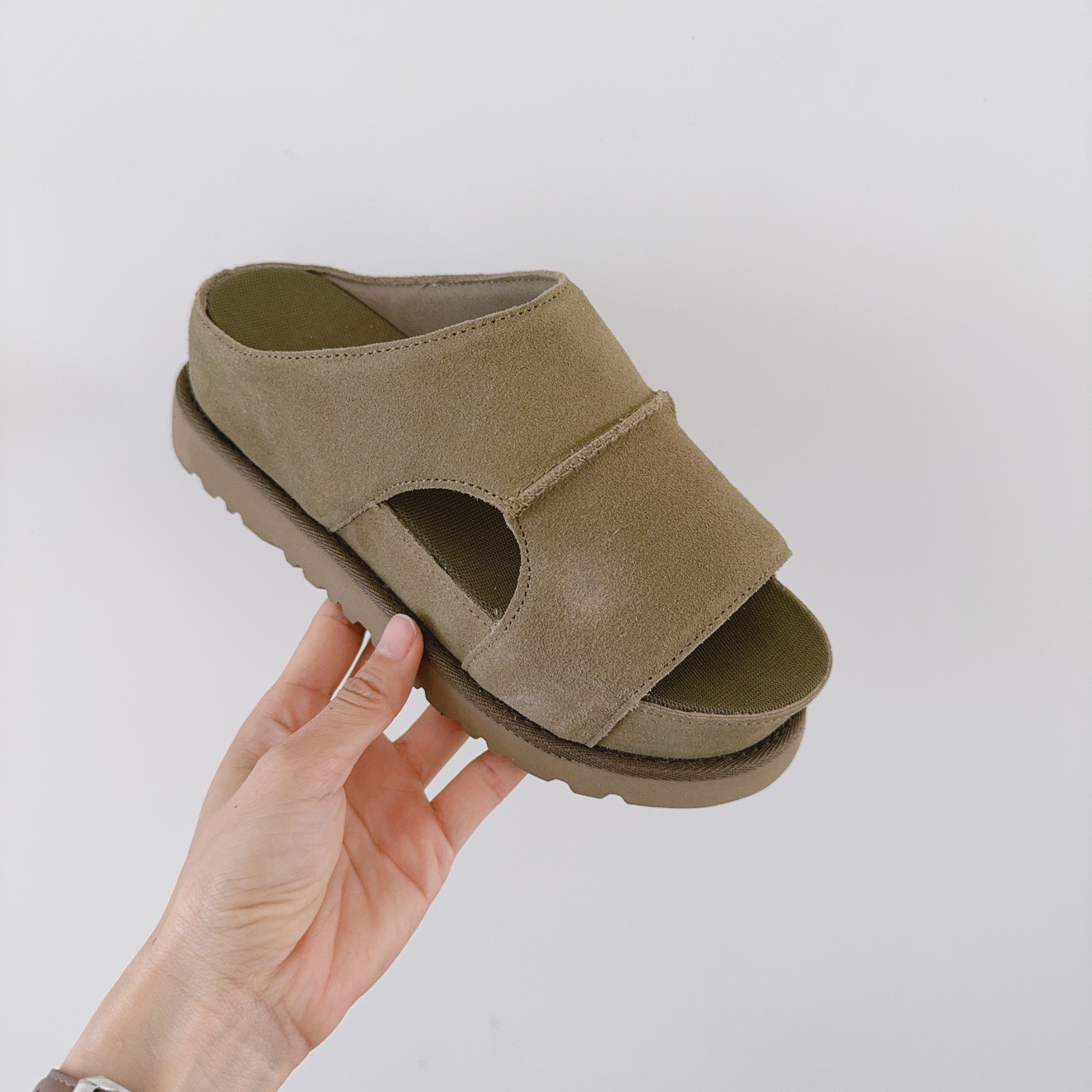 UGG Footwear Style 063