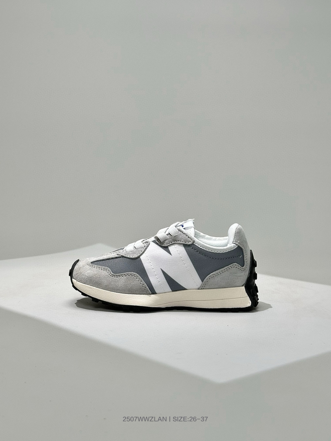 Kids Nb327
