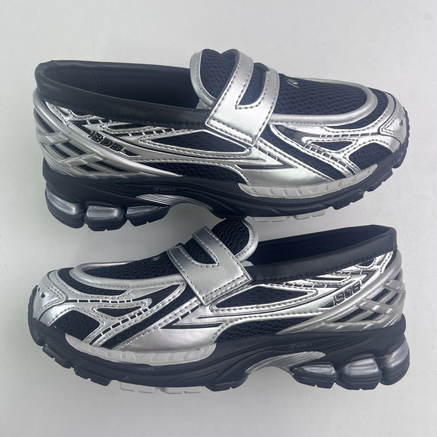 New Balance 1906 Loafer Sneakers detail 3
