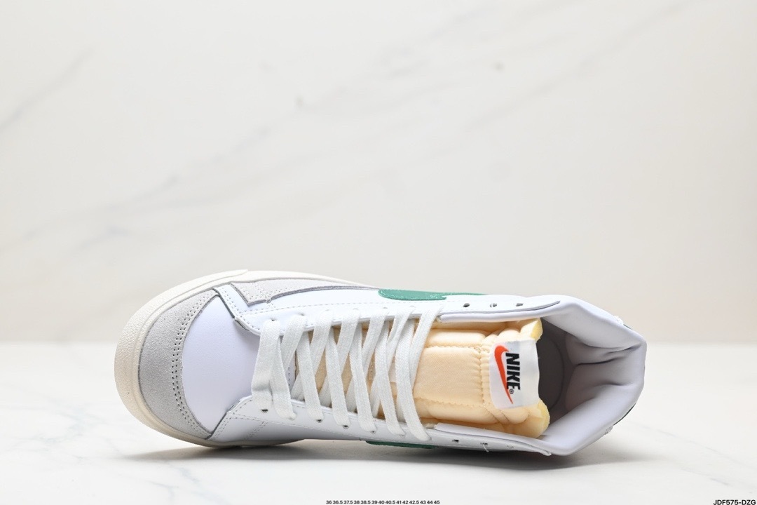 Blazer Mid Detail 27