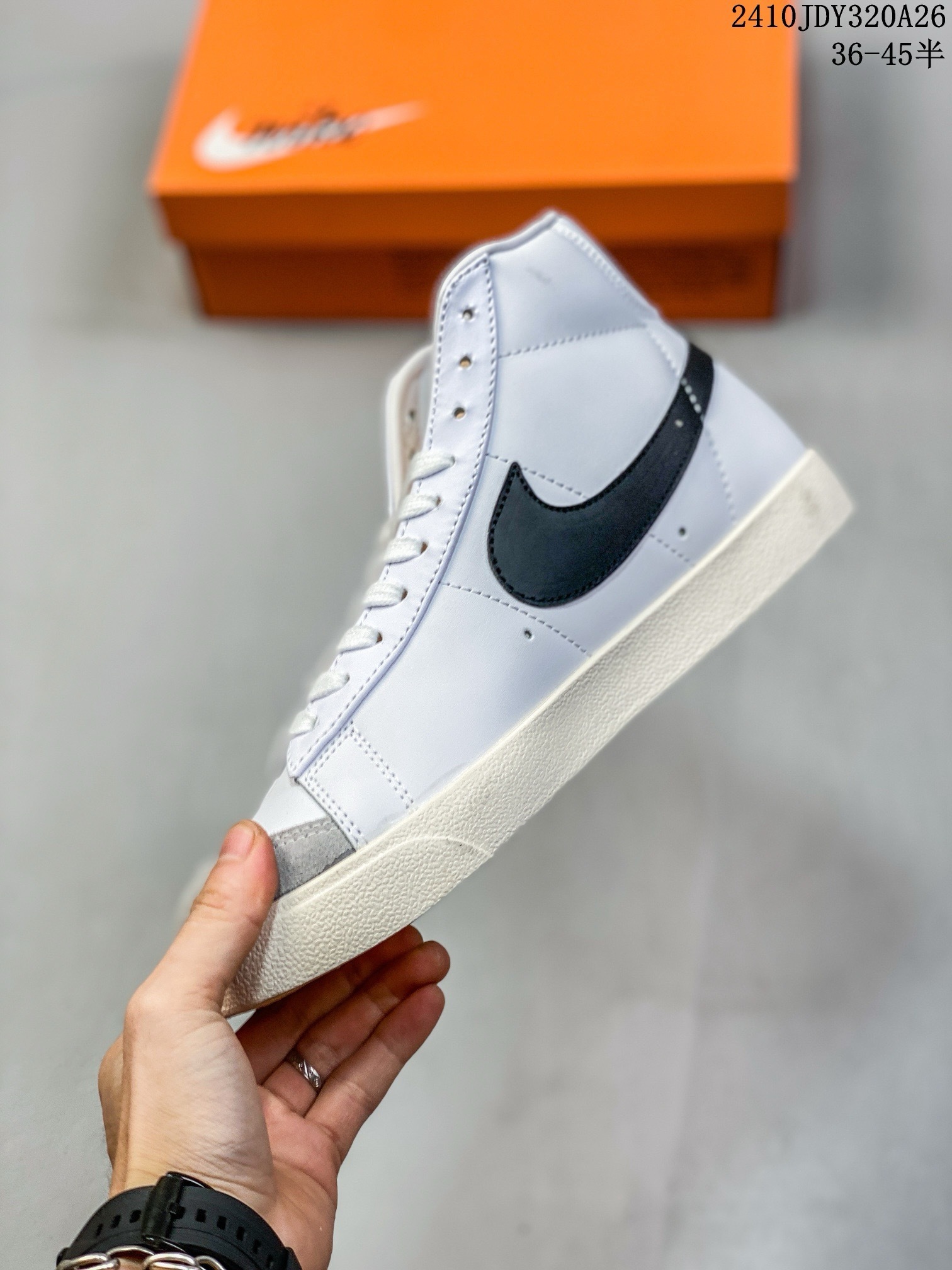 Blazer Mid Detail 5