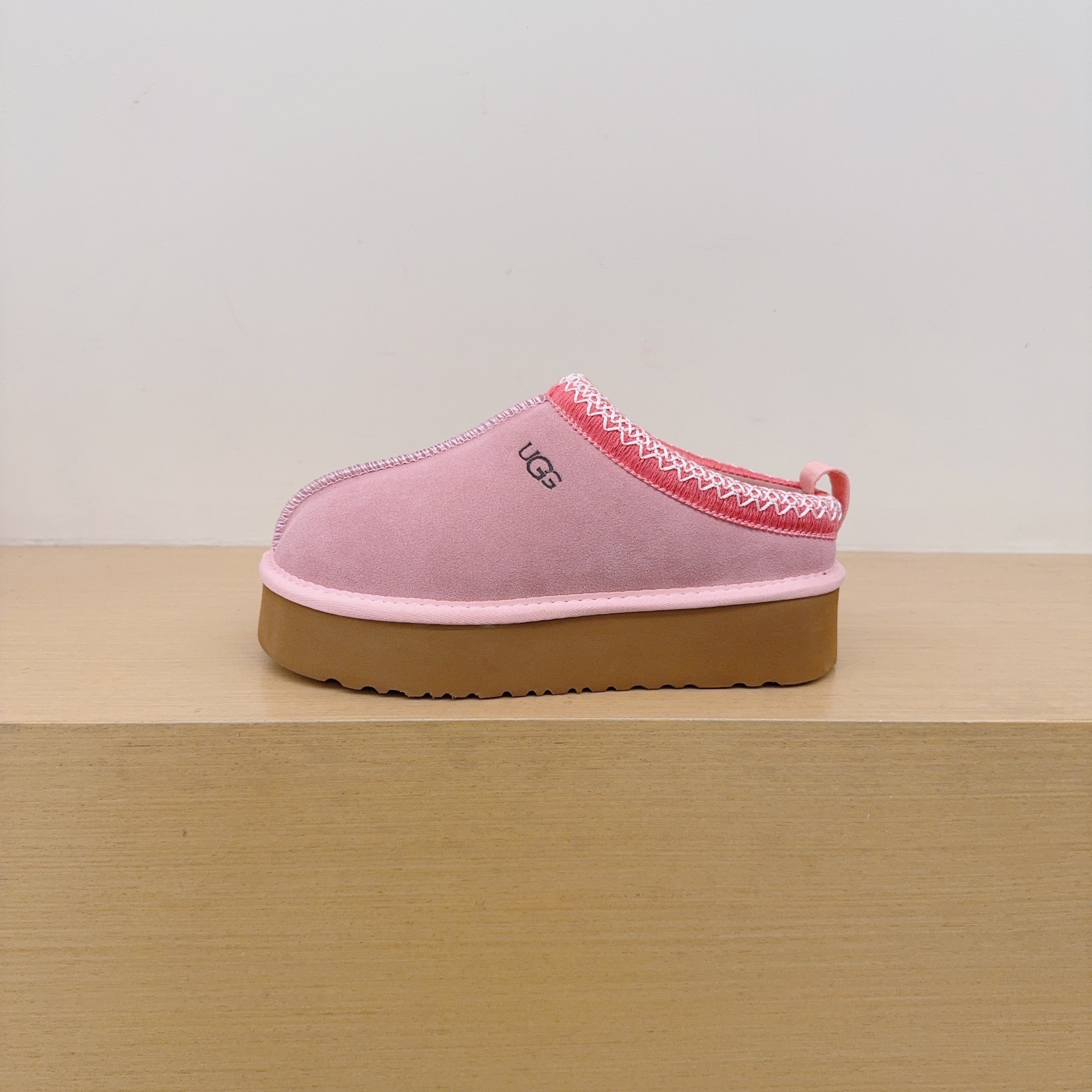 UGG Kids Ethnic Pattern Platform