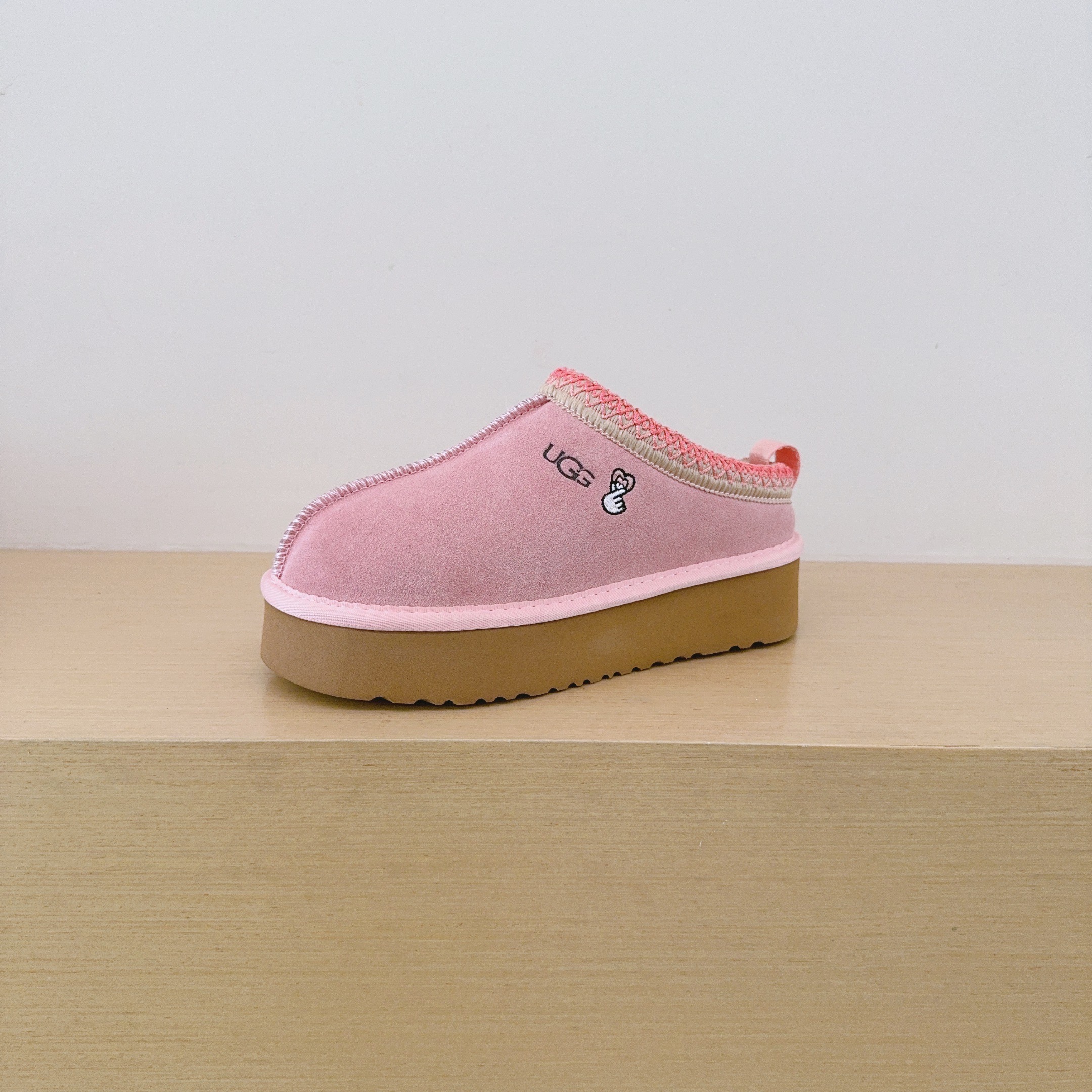 UGG Kids Finger Heart Platform Ethnic Pattern