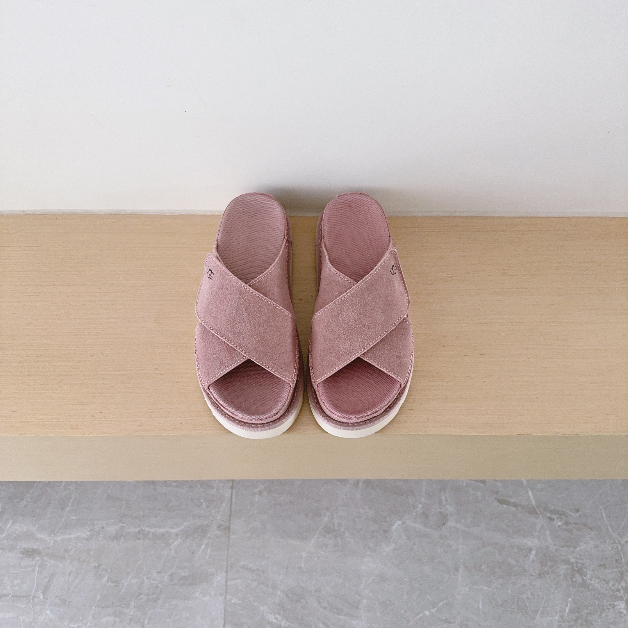 UGG Footwear Style 094