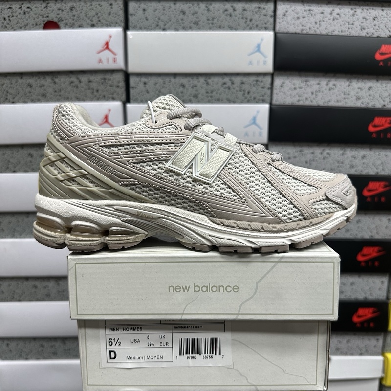 New Balance 1906 Sneakers
