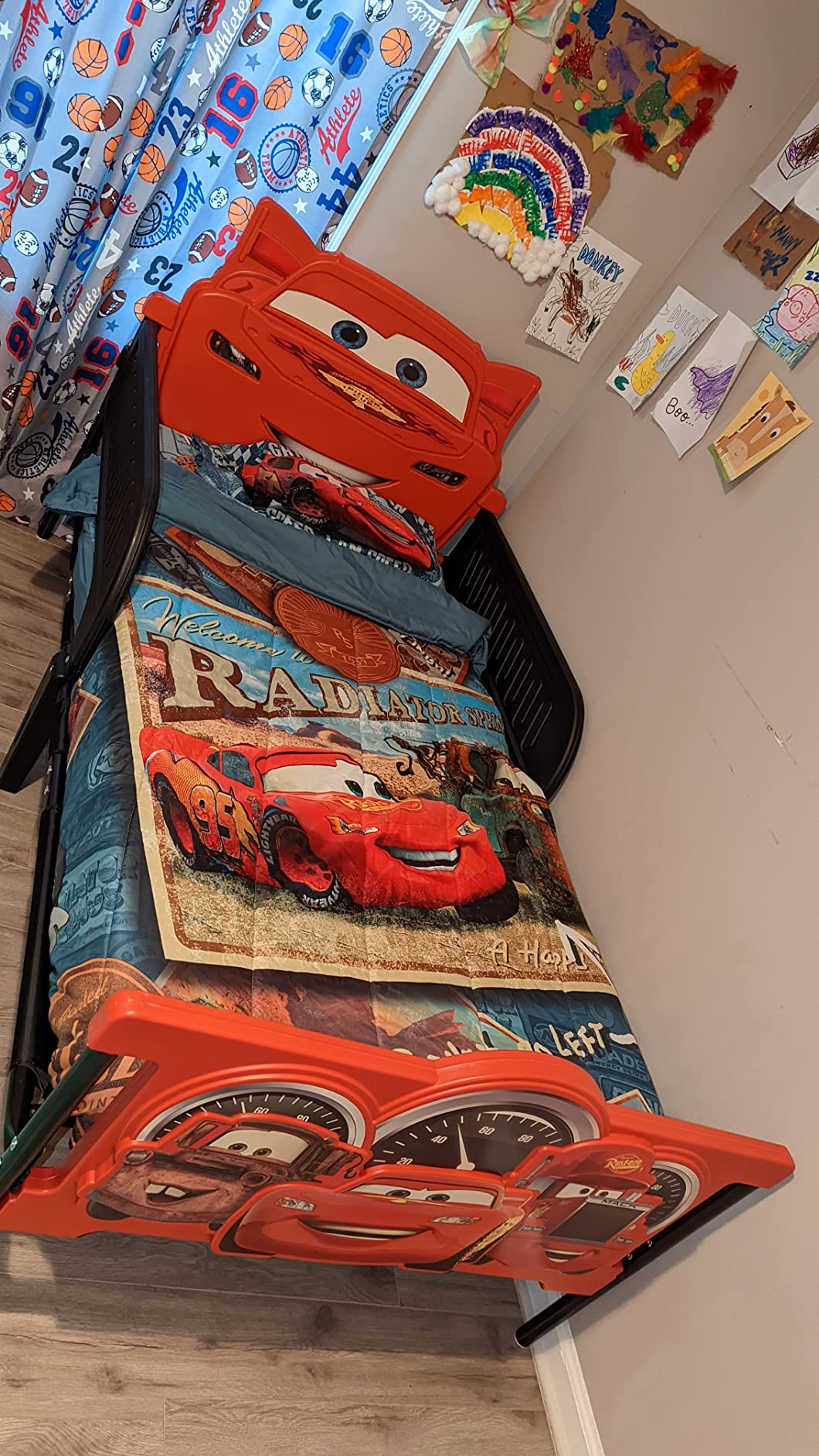 Marvel Spider-Man Plastic 3D-Footboard Twin Bed by Delta Children