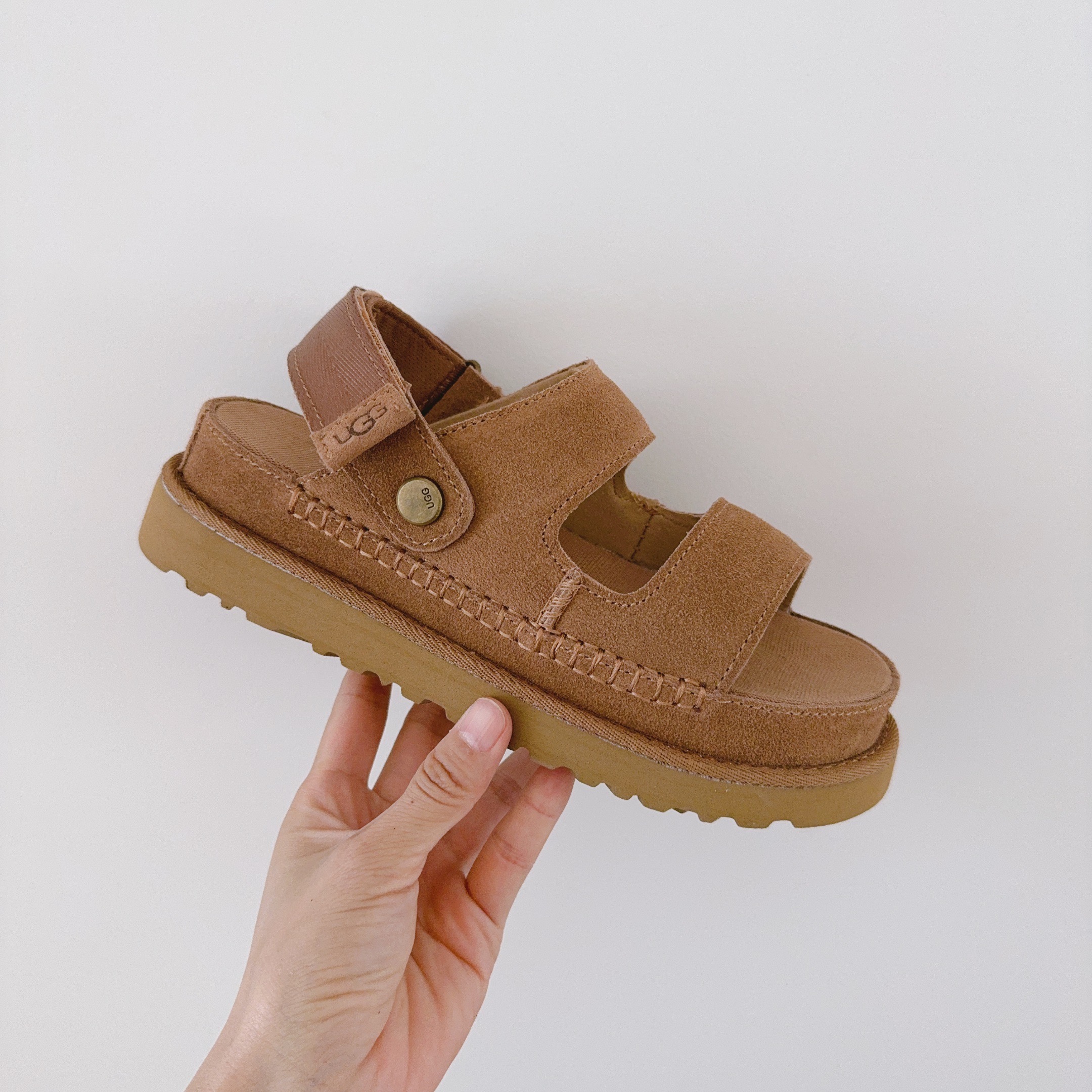 UGG Footwear Style 052