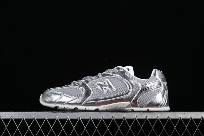 MiuMiu x New Balance 530