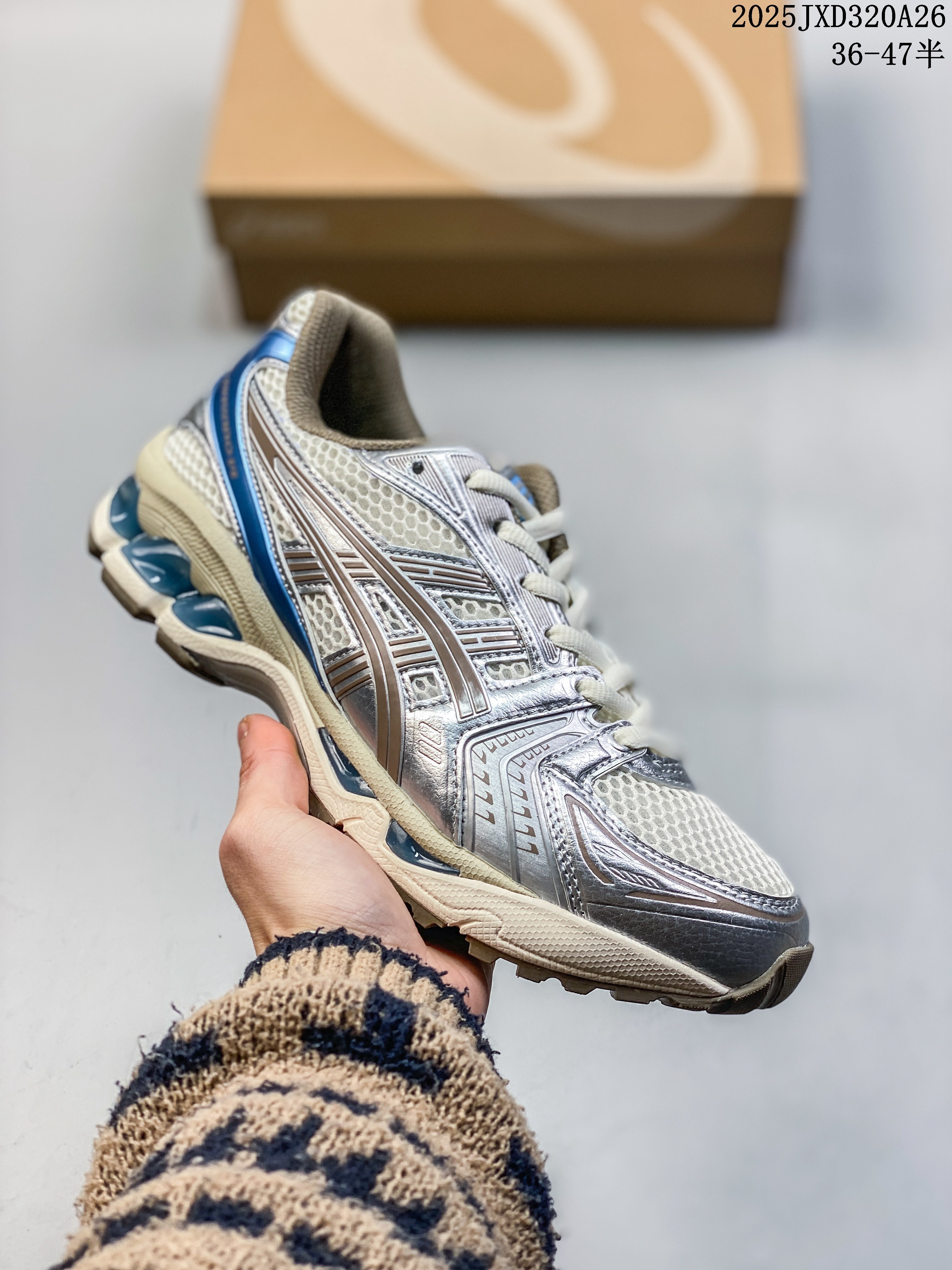 ASICS Gel-Kayano 14