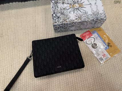 A5 Pouch Black Dior Gravity Leather