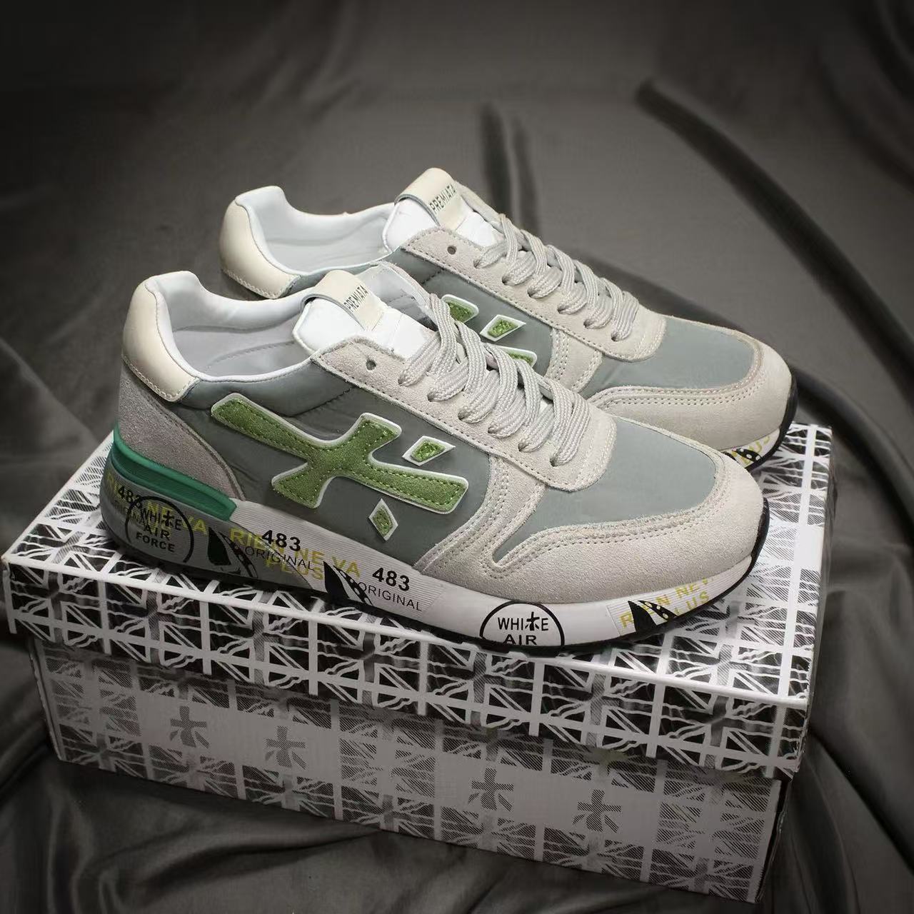 On Lander Trainers