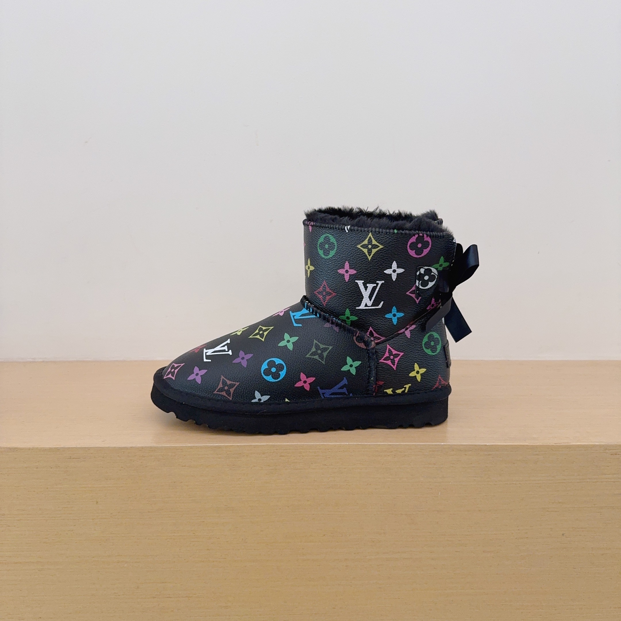 UGG Kids Collaboration Single Ribbon