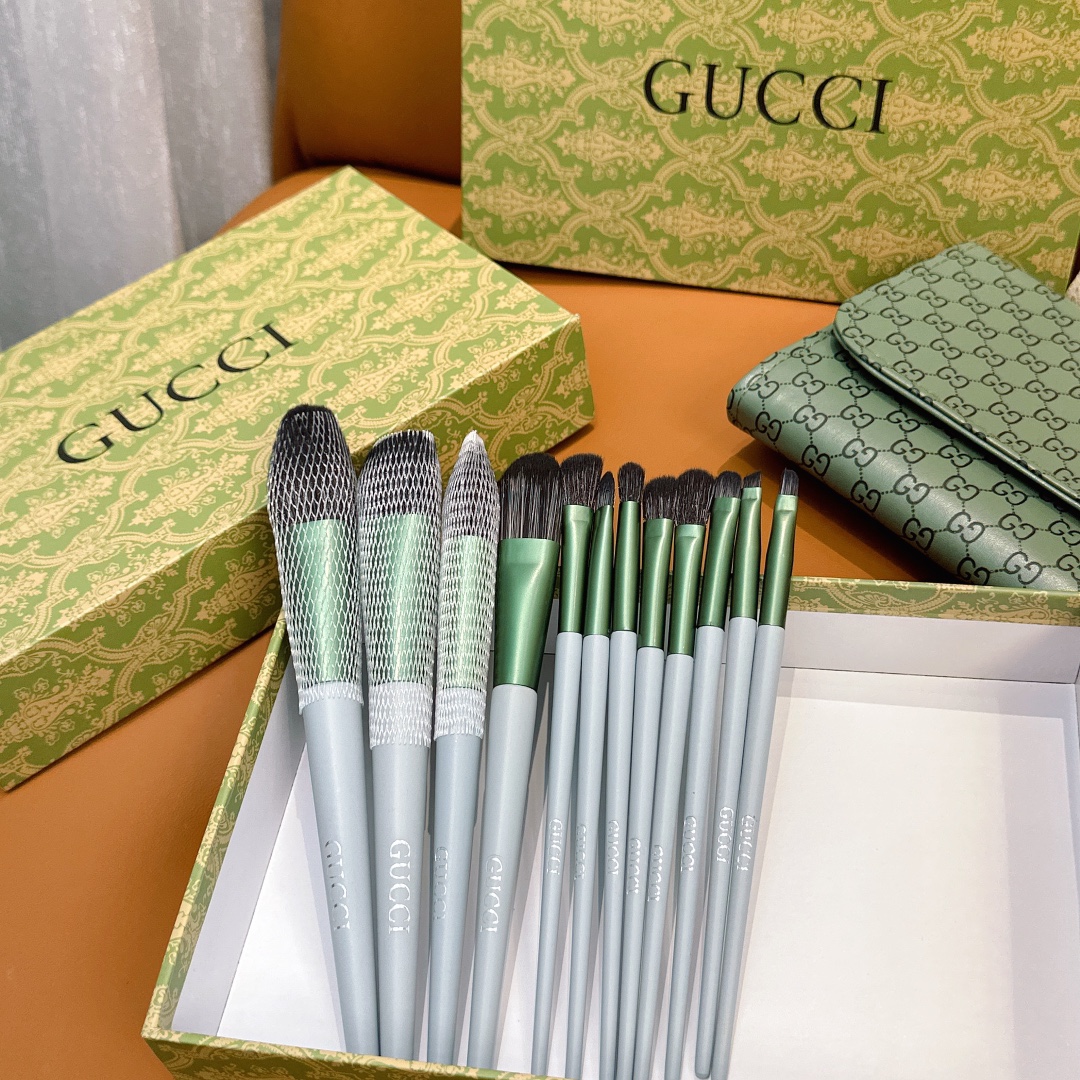 GUCCI Makeup Brushes