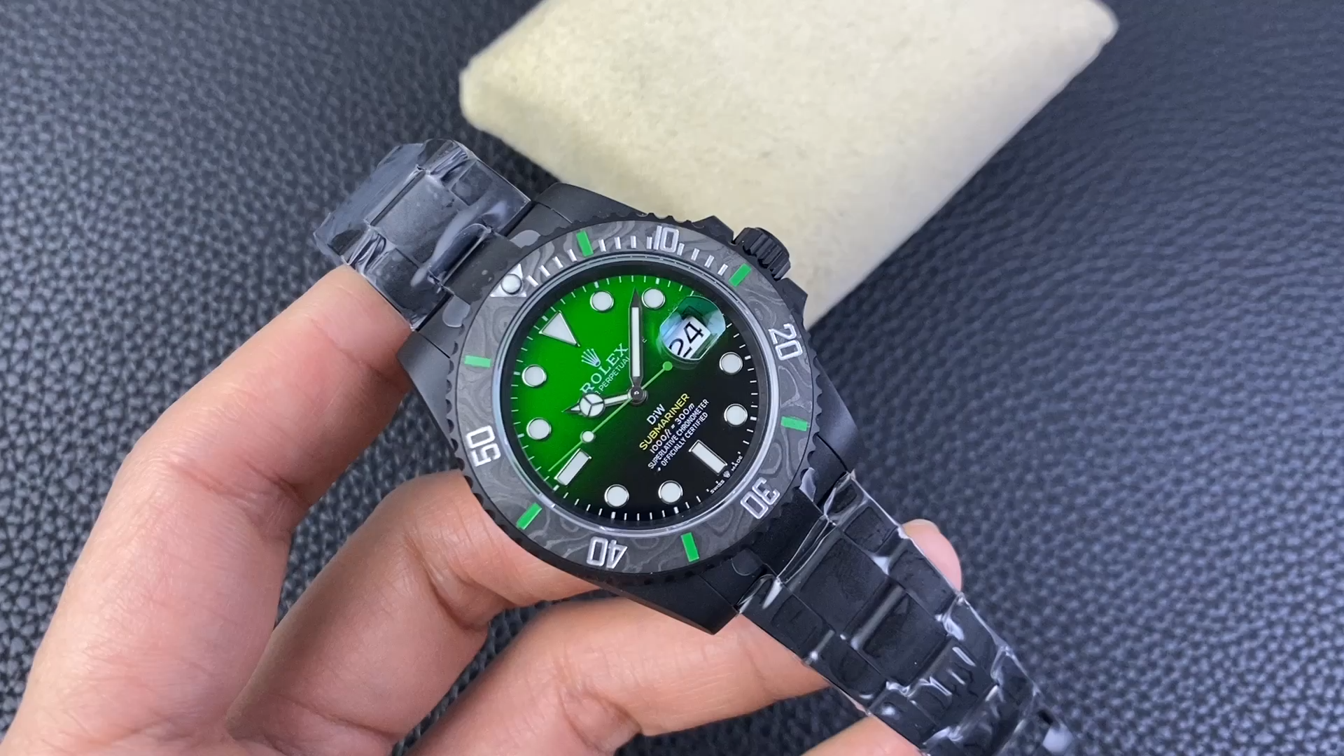 【Super Clone】Rolex Submariner 116610LV PVD-DLC Stainless Steel Carbon Fiber Bezel Green Dial