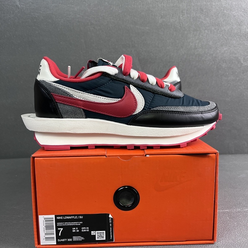 Nike x sacai Sneakers