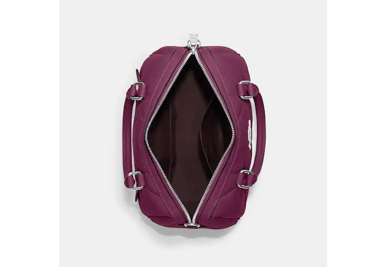 COAthtCH Classic handbags