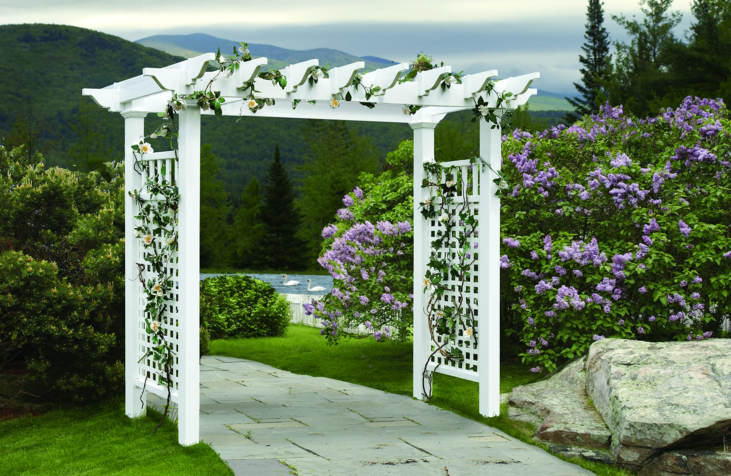 Fairfield Grande 111 x 86 Vinyl Arbor
