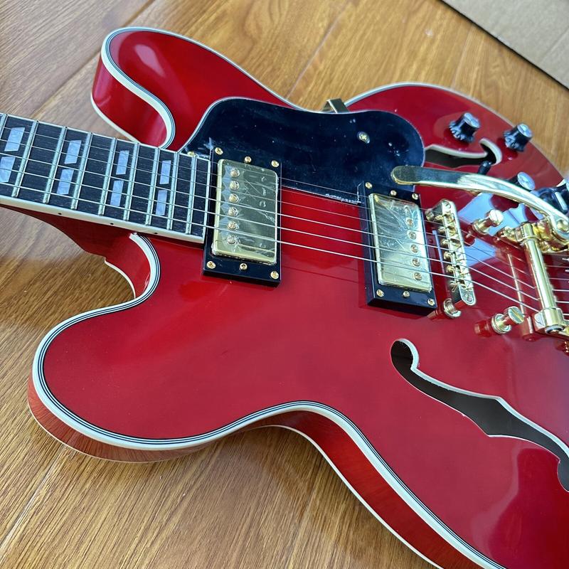 Factory Top Red Electric Guitar Gold Hardware, Black Fingerboard 2H Pickups