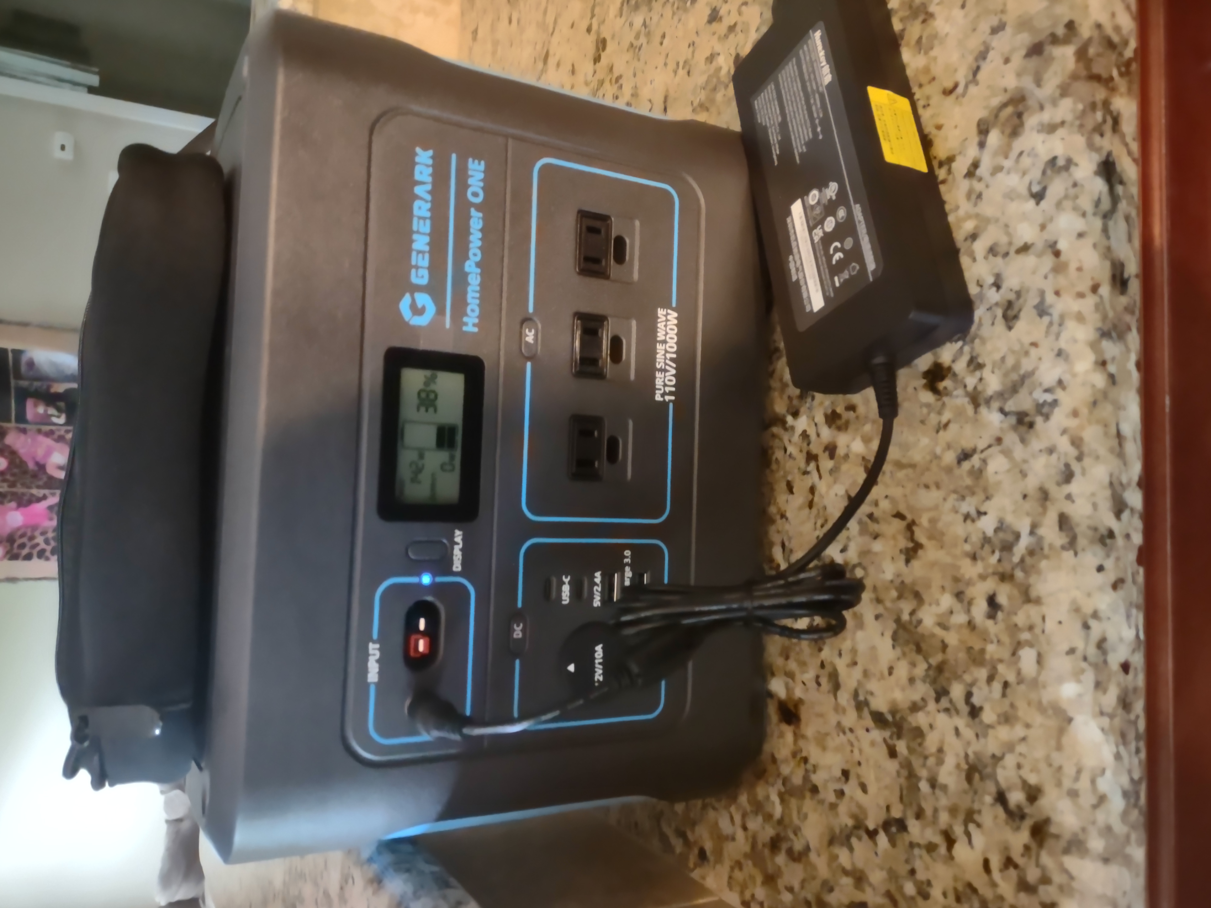 Geneverse 1002Wh (1x2) : ONE Power Station + 2X Solar Panels