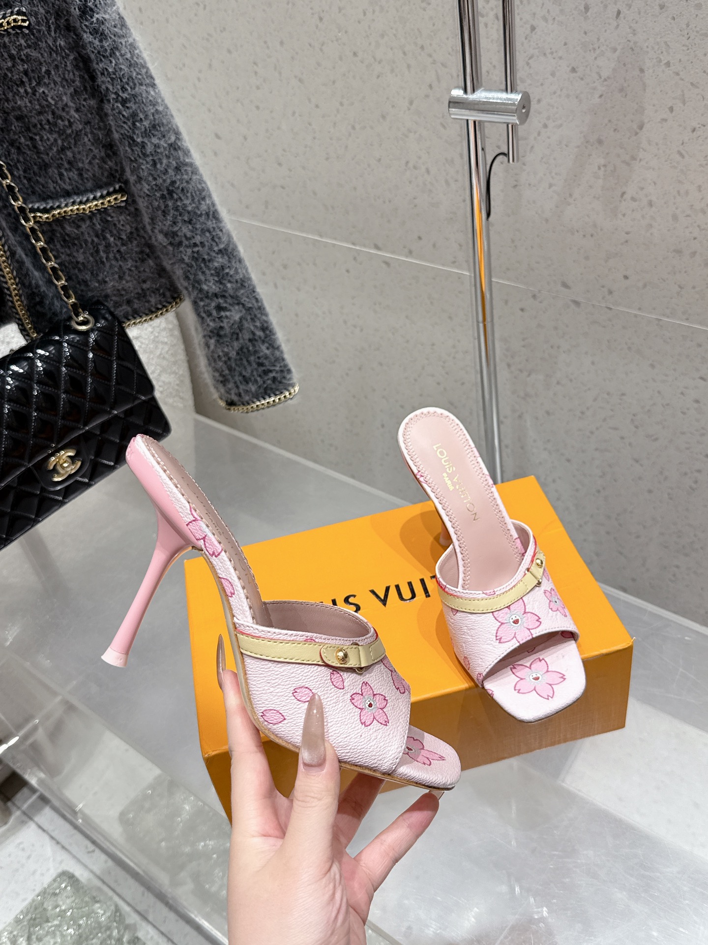 Louis Vuitton bow-tie low-heeled sandals