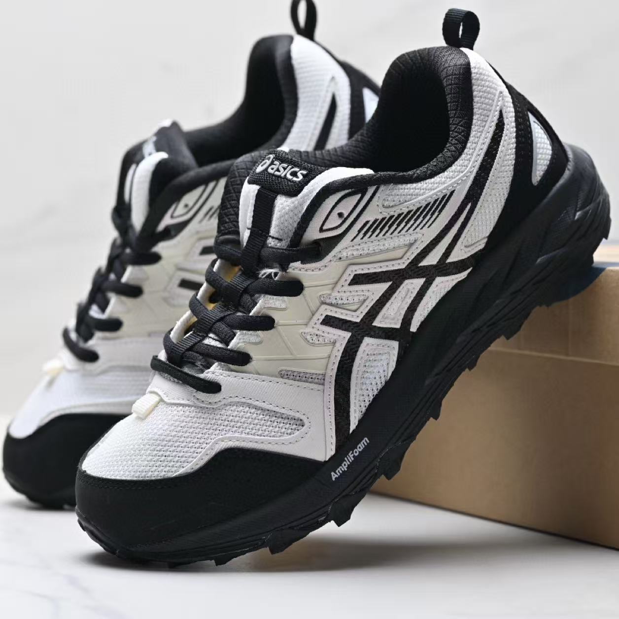 ASICS Gel-Sonoma