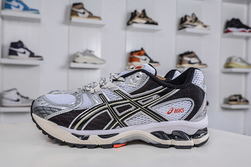 ASICS Running Shoes product