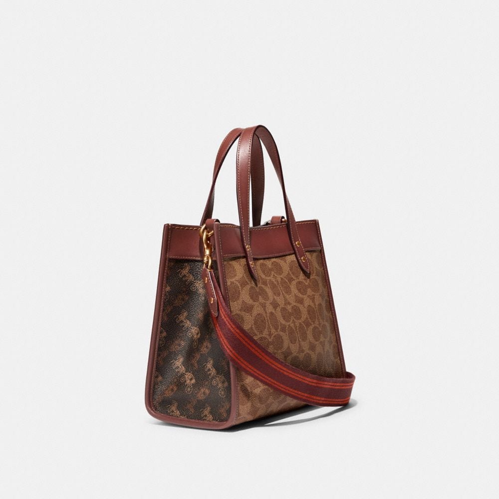 COAthtCH Classic handbags