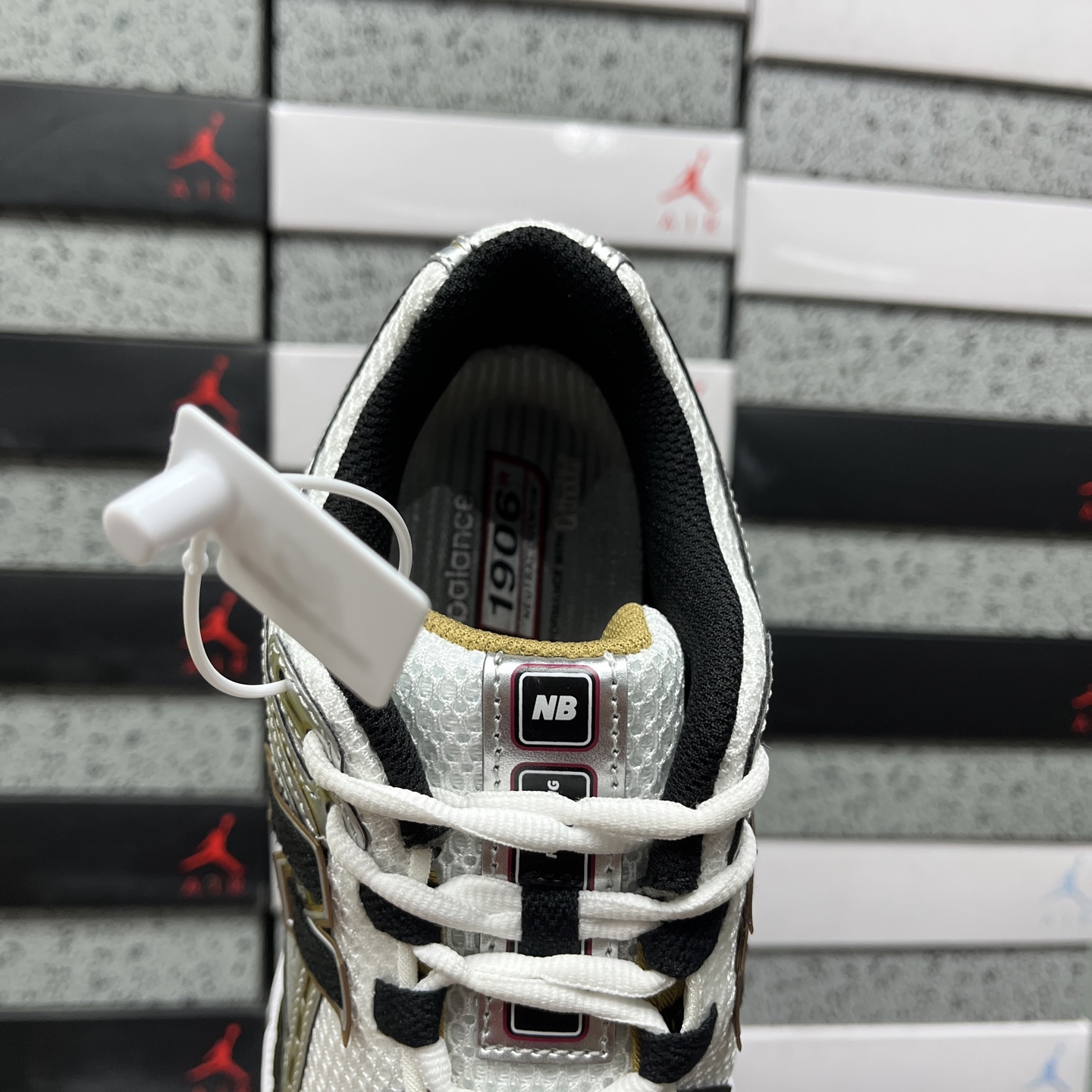 New Balance 1906 Sneakers detail 2