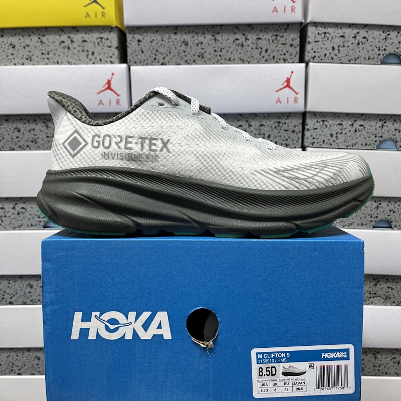 Hoka Clifton 9 Sneakers