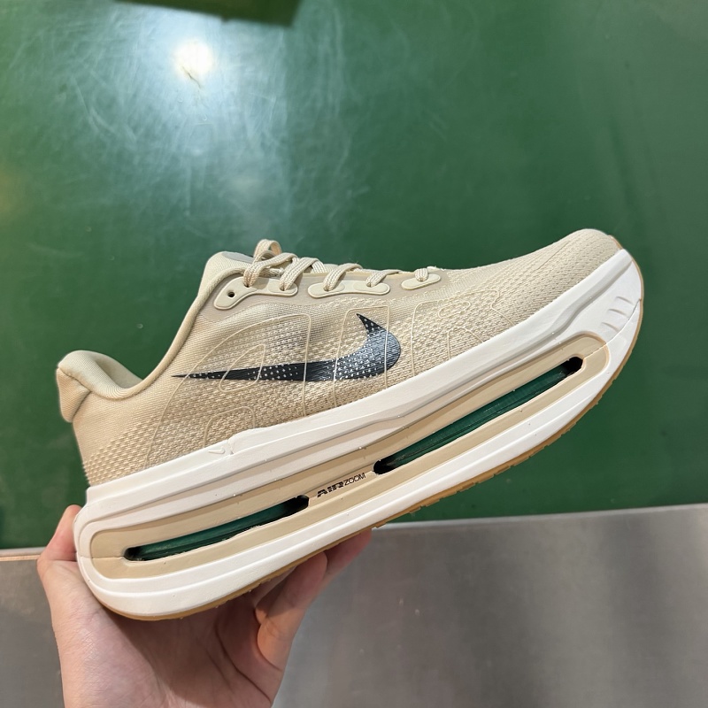 Nike Vomero Premium