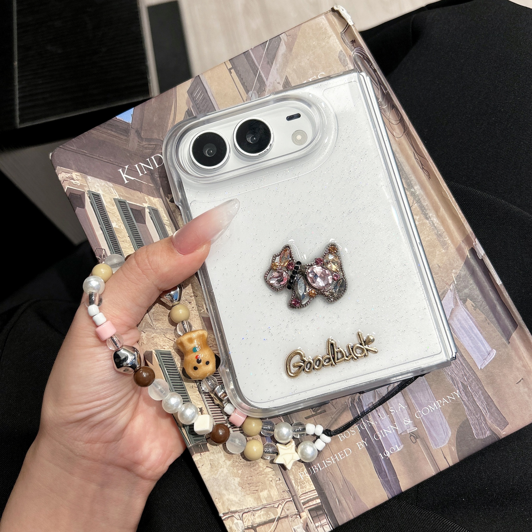 Galaxy Z Flip 6 Protective Case Clear - back view