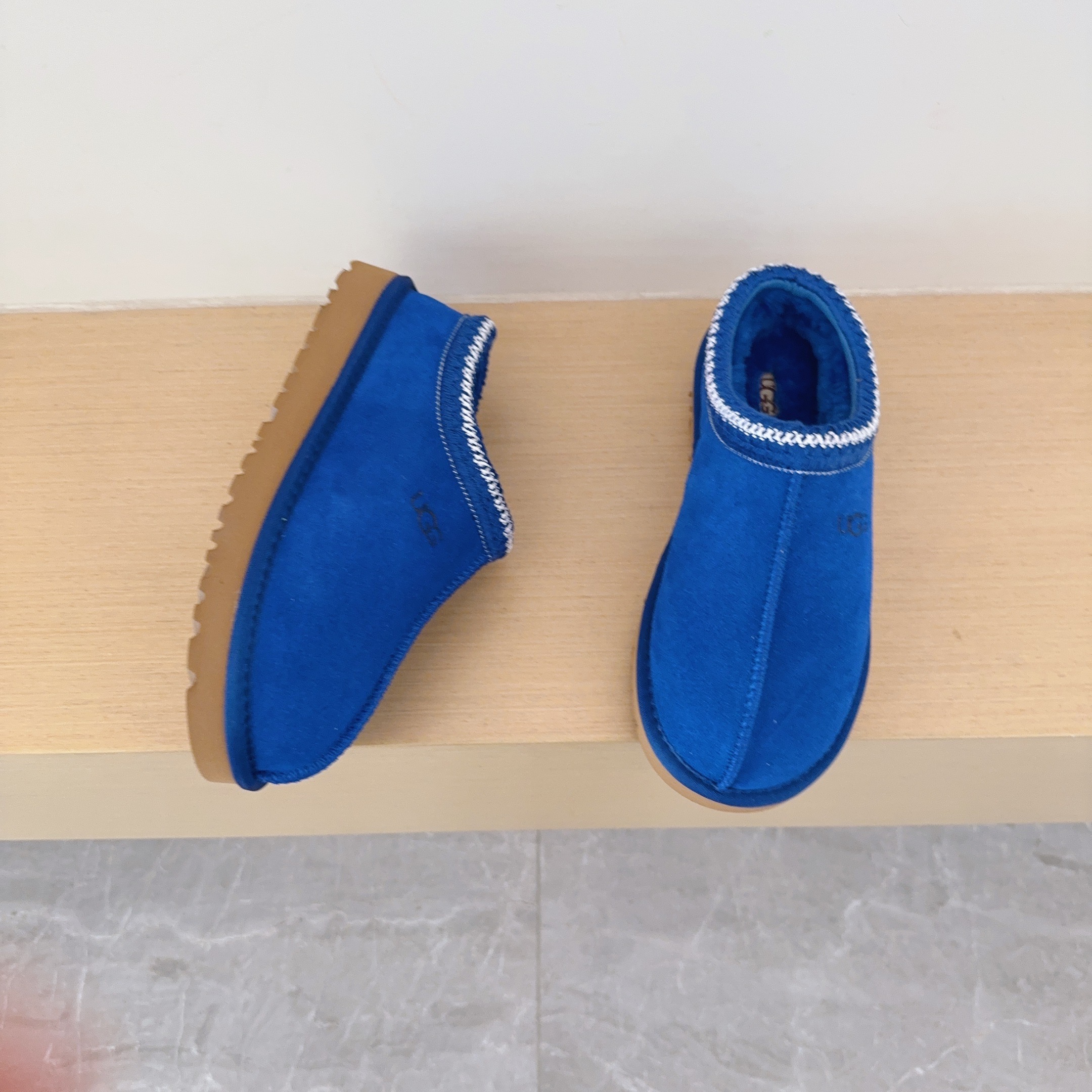 UGG Kids Ethnic Pattern Low Sole