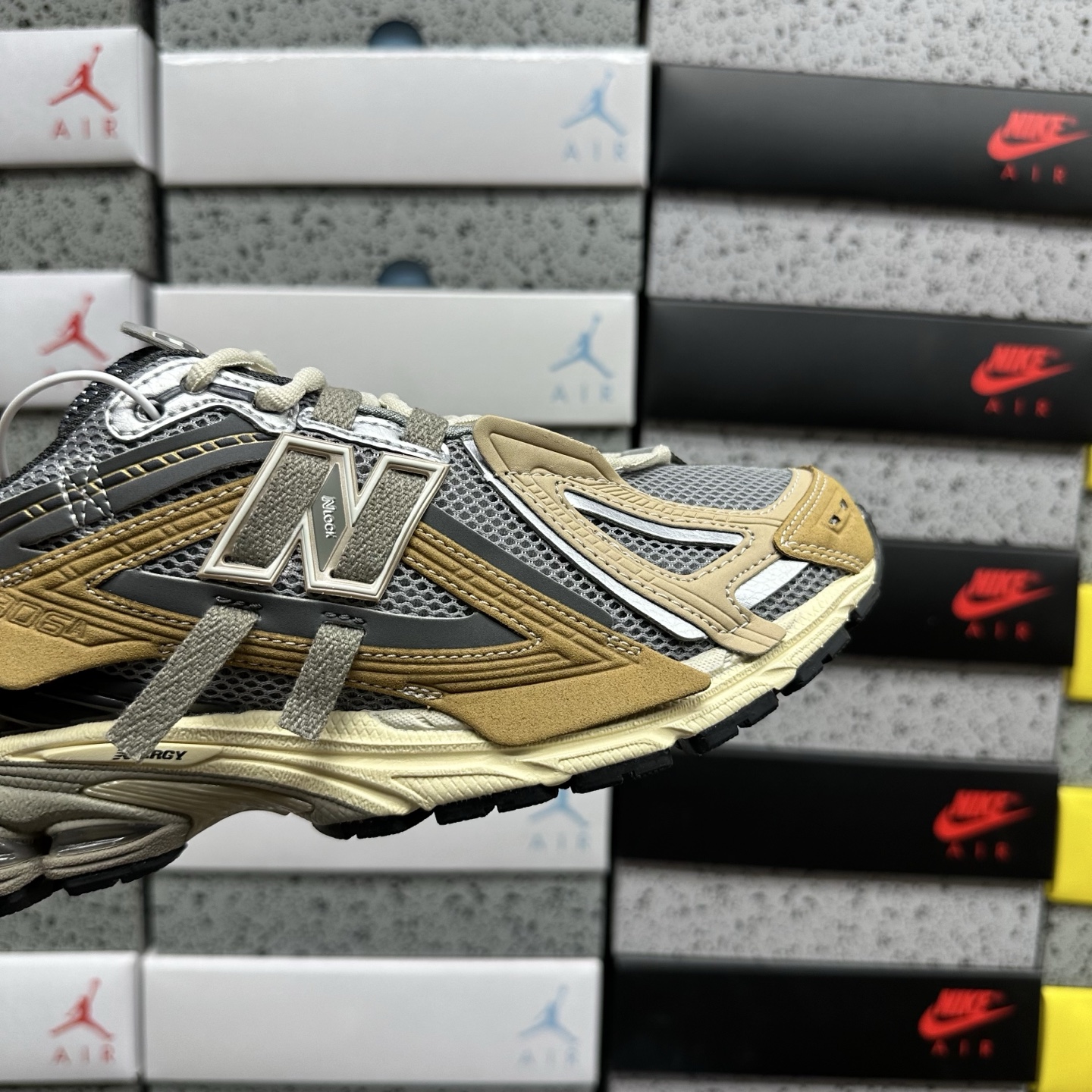 New Balance 1906 Sneakers detail 1
