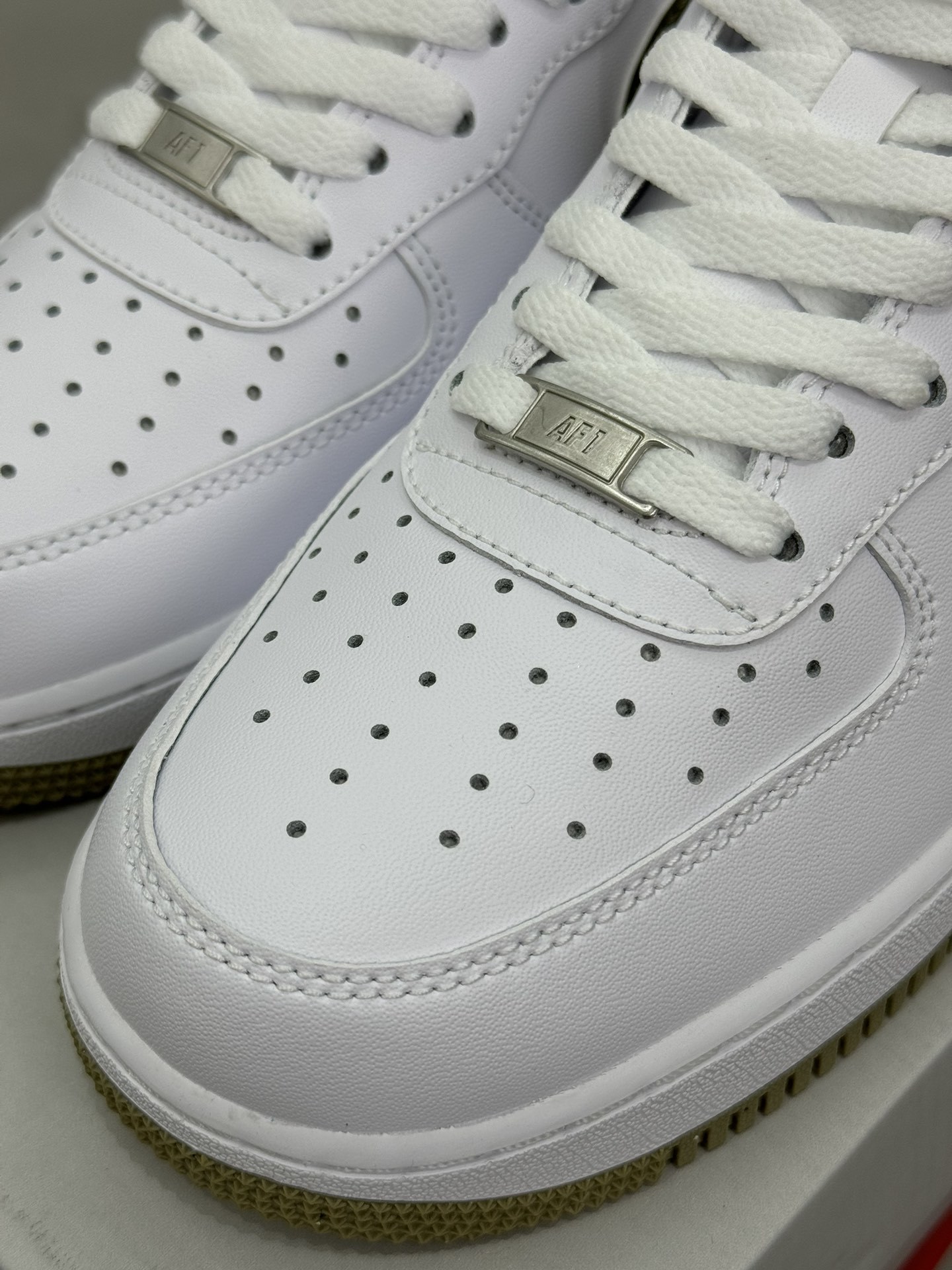 Nike Air Force 1