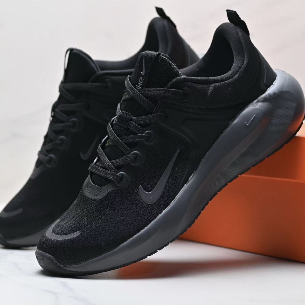 Nike In-Season TR 14