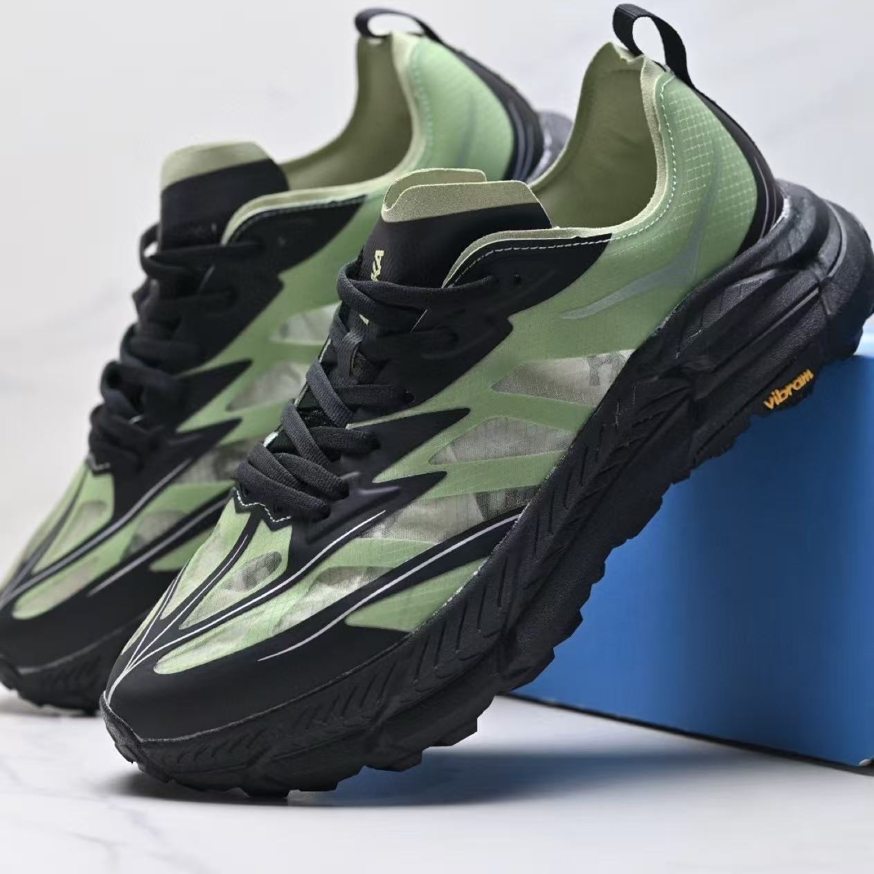 HOKA Mafate Speed 4