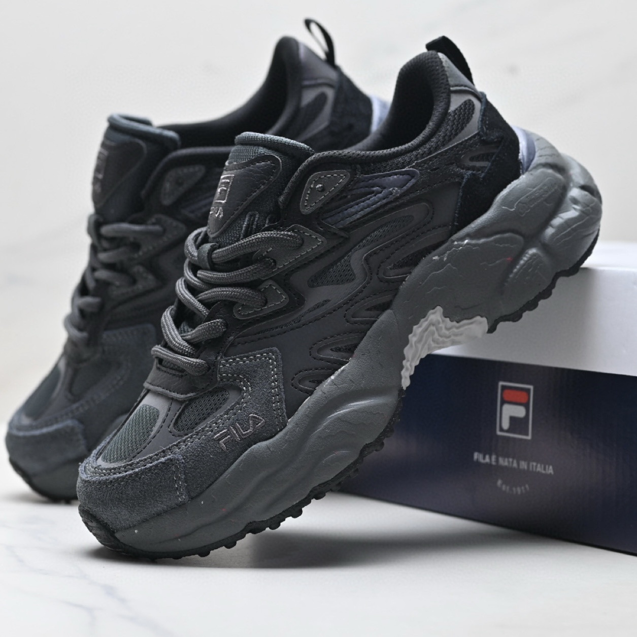 FILA Fern Sneakers